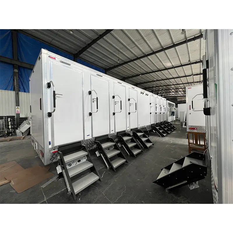 Wytrzymała przyczepa prysznicowa do zastosowań przemysłowych